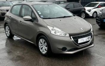 Peugeot 208 La-Courneuve