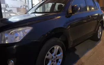 Toyota RAV 4 Asnières-sur-Seine