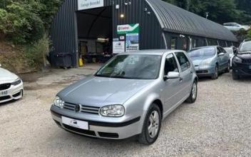 Volkswagen golf Sathonay-Camp