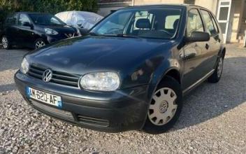 Volkswagen golf Bassens