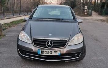 Mercedes classe a La-Celle-Saint-Cloud