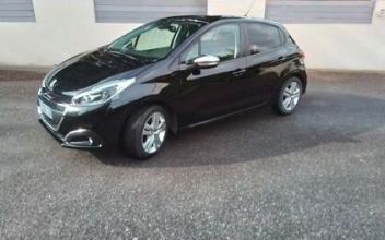 Peugeot 208 Fouesnant