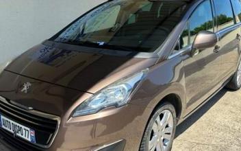 Peugeot 5008 Ecuelles