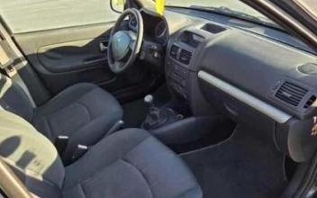 Renault clio Milly-la-Forêt