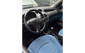 Peugeot 206 Décines-Charpieu