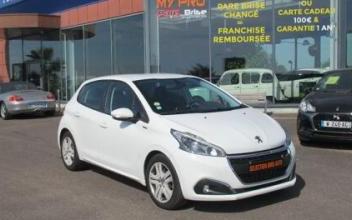 Peugeot 208 Saint-Parres-aux-Tertres