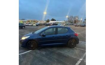 Peugeot 207 Magny-les-Hameaux