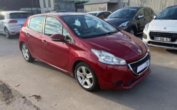 Peugeot 208 La-Courneuve