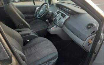 Renault grand scenic ii Le-Grau-du-Roi