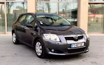 Toyota Auris Paris