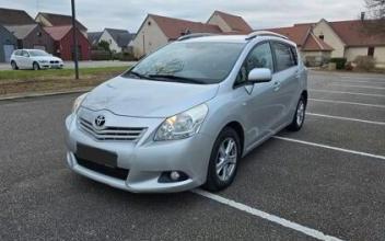 Toyota verso La-Ferté-Bernard