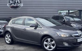 Opel Astra Châteaubernard