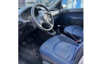 Peugeot 206 Décines-Charpieu