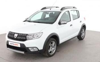 Dacia sandero Issy-les-Moulineaux