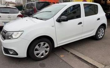 Dacia sandero Vénissieux