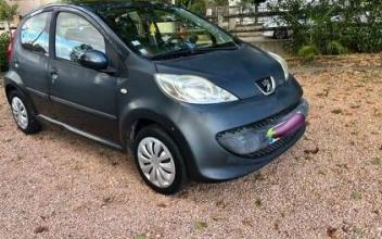 Voiture occasion Peugeot 107 Moulins