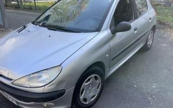 Peugeot 206 Saint-Denis