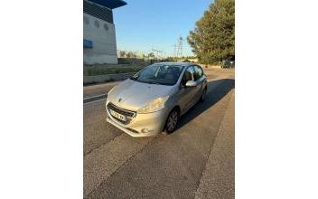 Peugeot 208 Avignon