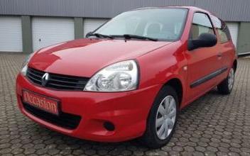 Renault clio ii Cour-sur-Loire
