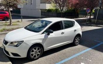 Seat ibiza Saint-Genis-Pouilly