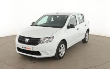 Dacia sandero Issy-les-Moulineaux