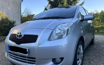 Toyota Yaris Comblanchien