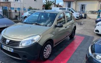 Dacia sandero Le-Blanc-Mesnil