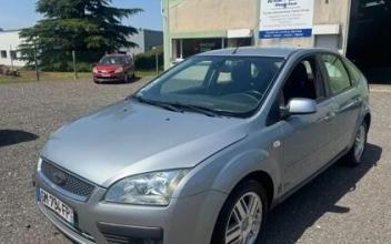 Ford focus Villeneuve-la-Guyard