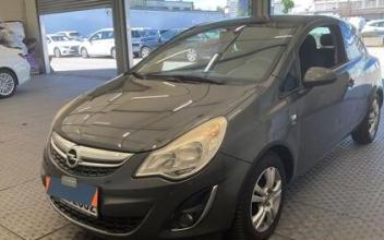 Opel corsa Salon-de-Provence