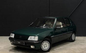 Peugeot 205 Saint-Aunès