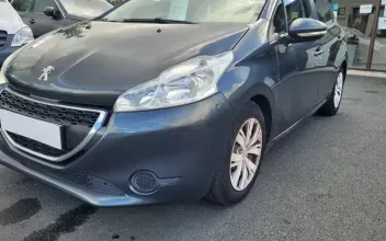 Peugeot 208 Saint-Pée-sur-Nivelle