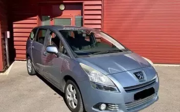 Peugeot 5008 Sainte-Marie-aux-Chênes