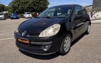 Renault clio iii Sainte-Cécile-les-Vignes