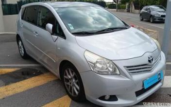 Toyota verso Saint-Laurent-du-Var
