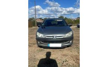 Peugeot 206 Saint-Laurent-d'Arce