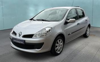 Renault Clio Saint-Nabord