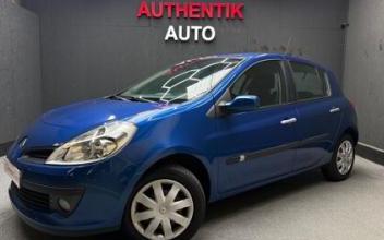 Renault clio Saint-Denis-en-Val