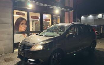 Renault Grand Scenic Le-Versoud