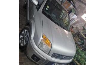 Ford fusion Vroncourt