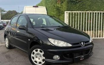 Peugeot 206 Granges-les-Beaumont