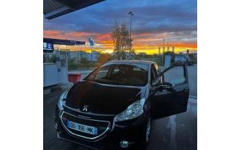 Peugeot 208 Les-Mureaux