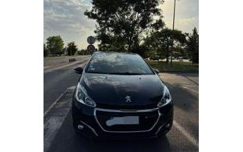 Peugeot 208 Courtry