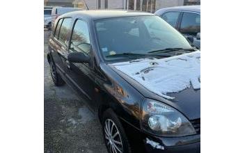 Renault clio ii Le-Creusot