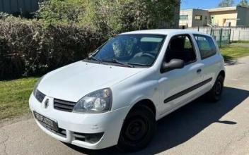 Renault clio ii Montry