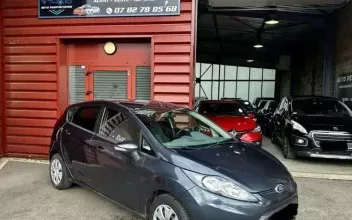 Ford Fiesta Sainte-Marie-aux-Chênes