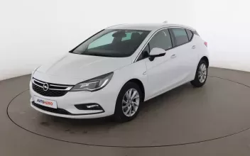 Opel Astra Issy-les-Moulineaux