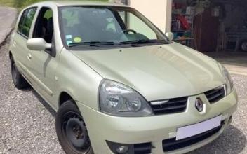 Renault clio ii Saint-Sigismond