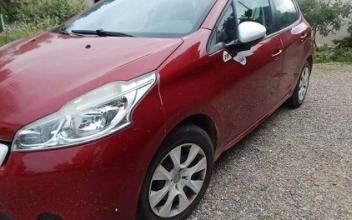 Peugeot 208 Cuxac-d'Aude