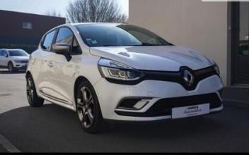 Renault clio Le-Lion-d'Angers