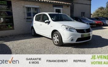 Dacia sandero Salon-de-Provence